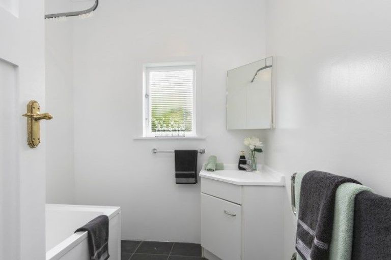 Photo of property in 3 Nicholls Avenue, Petone, Lower Hutt, 5012