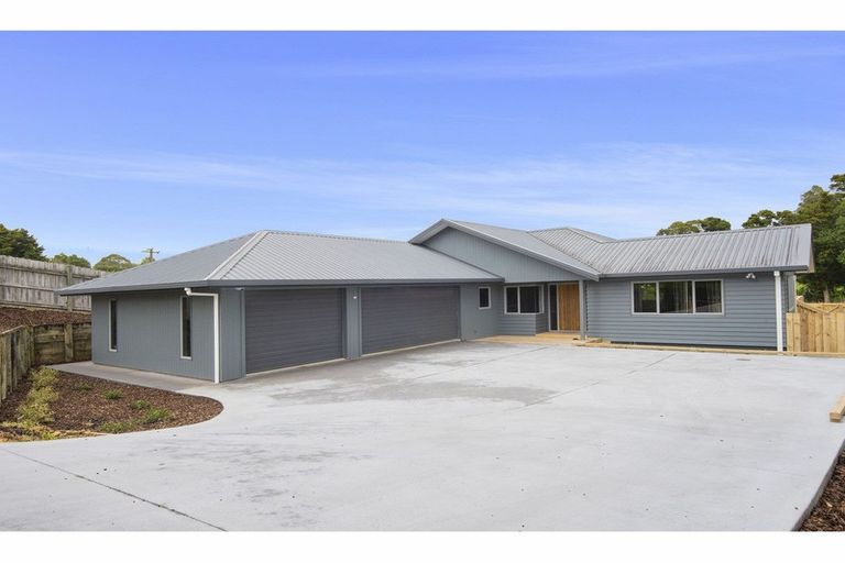 Photo of property in 17 Daviot Place, Te Kamo, Whangarei, 0112