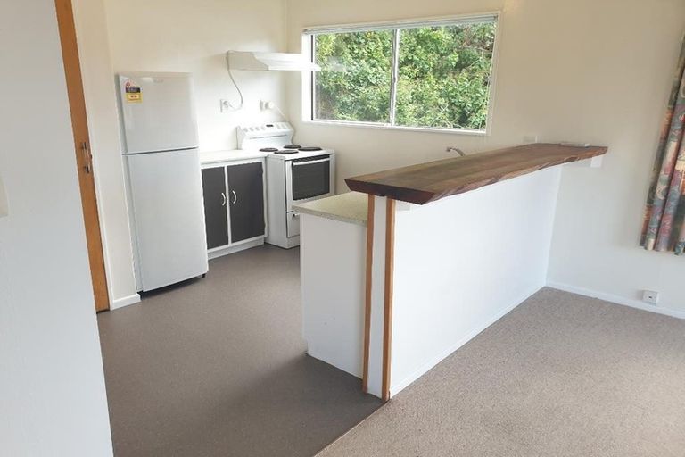 Photo of property in 2/5 Wye Street, Island Bay, Wellington, 6023