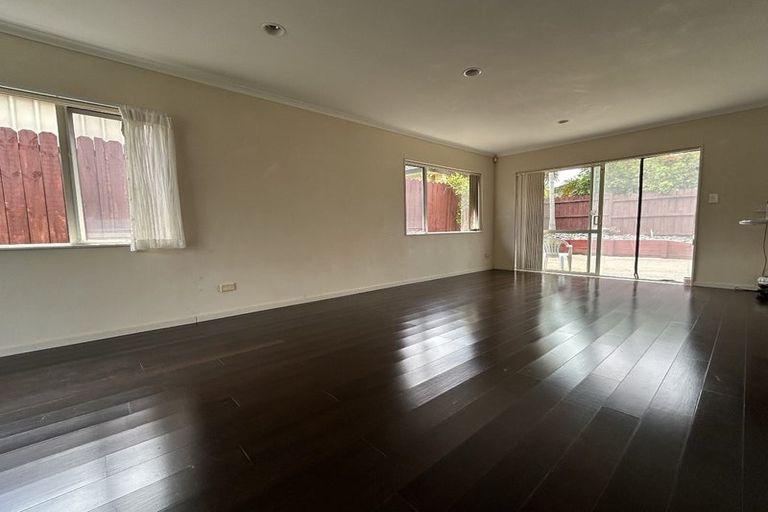 Photo of property in 74 Westerham Drive, Dannemora, Auckland, 2016