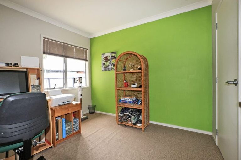 Photo of property in 302b Lumsden Road, Akina, Hastings, 4122