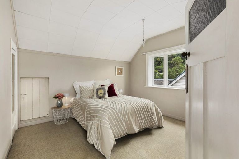 Photo of property in 35 Raroa Road, Kelburn, Wellington, 6012