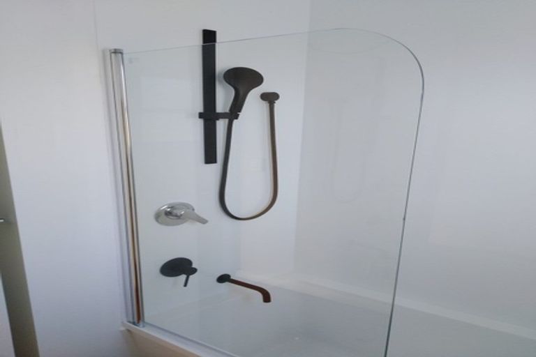 Photo of property in 131a Normandale Road, Normandale, Lower Hutt, 5010