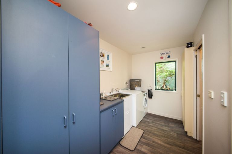 Photo of property in 7 The Oaks, Awapuni, Palmerston North, 4412