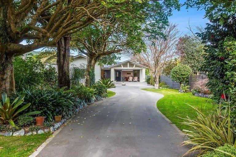 Photo of property in 10 Horopito Road, Waikanae, 5036