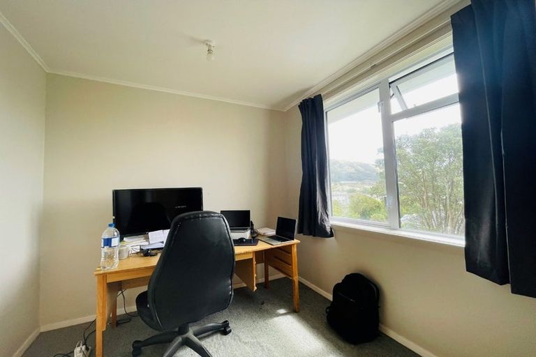 Photo of property in 56 Coates Street, Tawa, Wellington, 5028