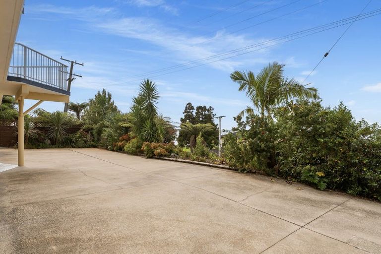 Photo of property in 33 Harbour View Road, Omokoroa, 3114