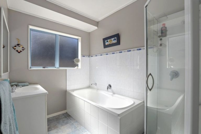 Photo of property in 50 Western Heights Drive, Western Heights, Hamilton, 3200