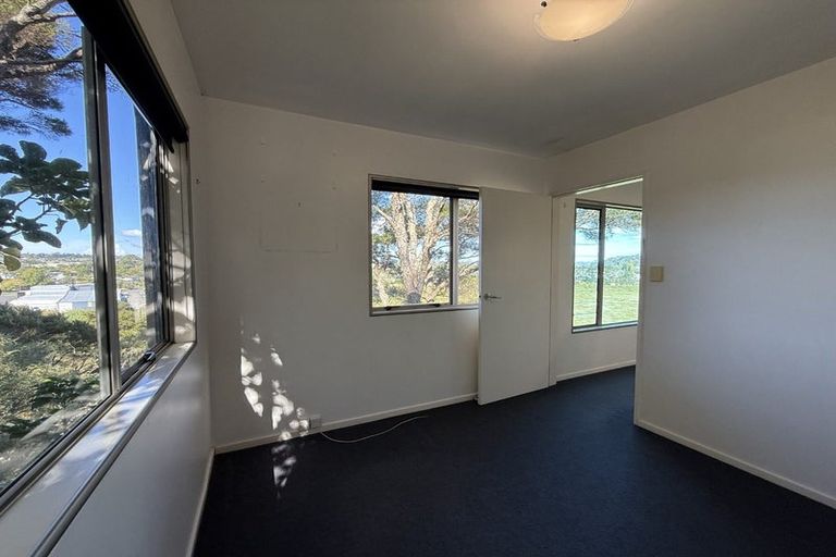 Photo of property in 89 Pemberton Avenue, Bayview, Auckland, 0629