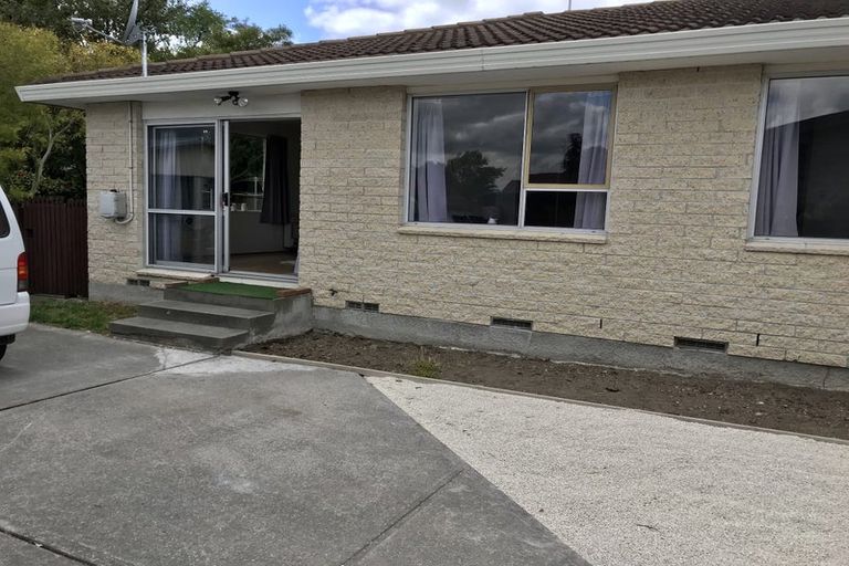 Photo of property in 2/3 Binstead Place, Avondale, Christchurch, 8061