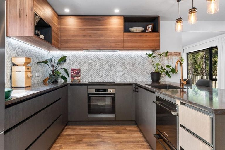 Photo of property in 14 Minsons Lane, Kennedys Bush, Christchurch, 8025