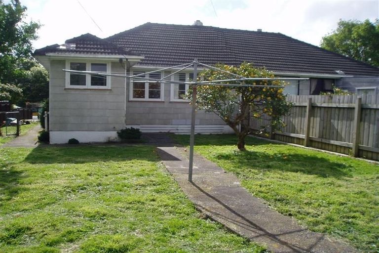 Photo of property in 377 Cambridge Terrace, Naenae, Lower Hutt, 5011