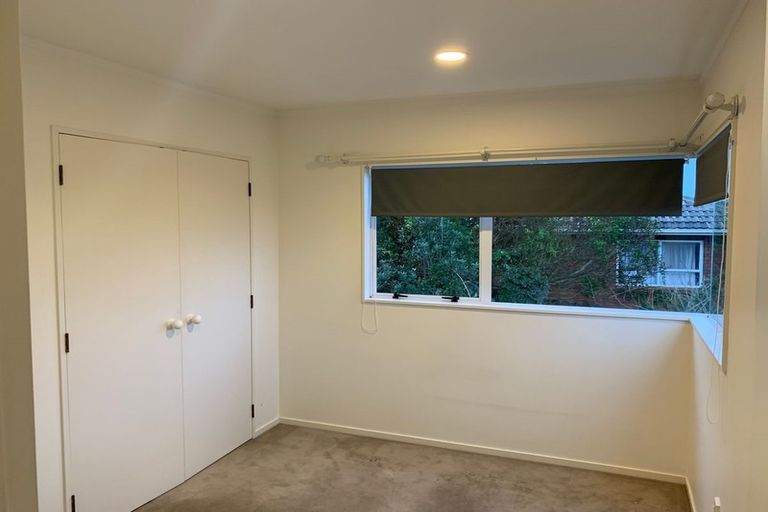 Photo of property in 2/17 Kells Place, Botany Downs, Auckland, 2010