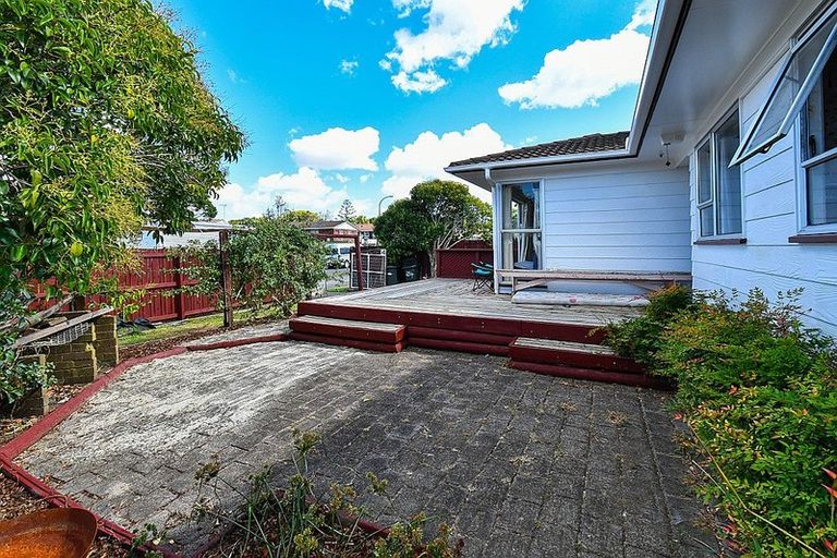 Photo of property in 44 Secretariat Place, Randwick Park, Auckland, 2105