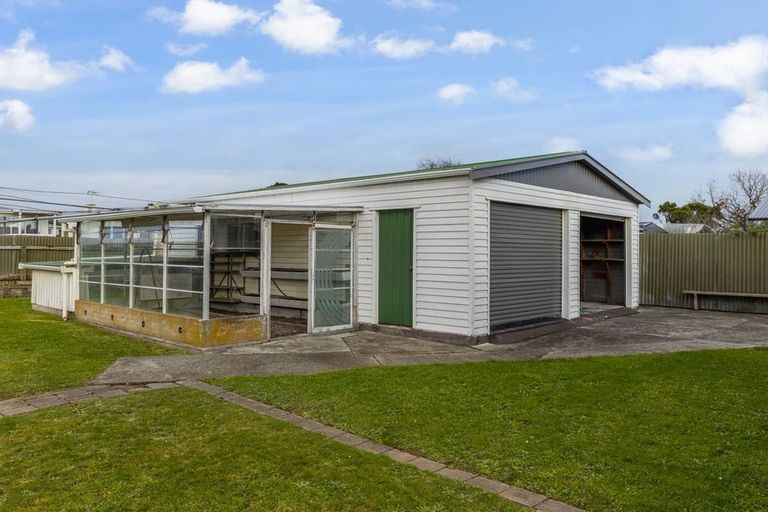 Photo of property in 52a Winchester Street, Levin, 5510