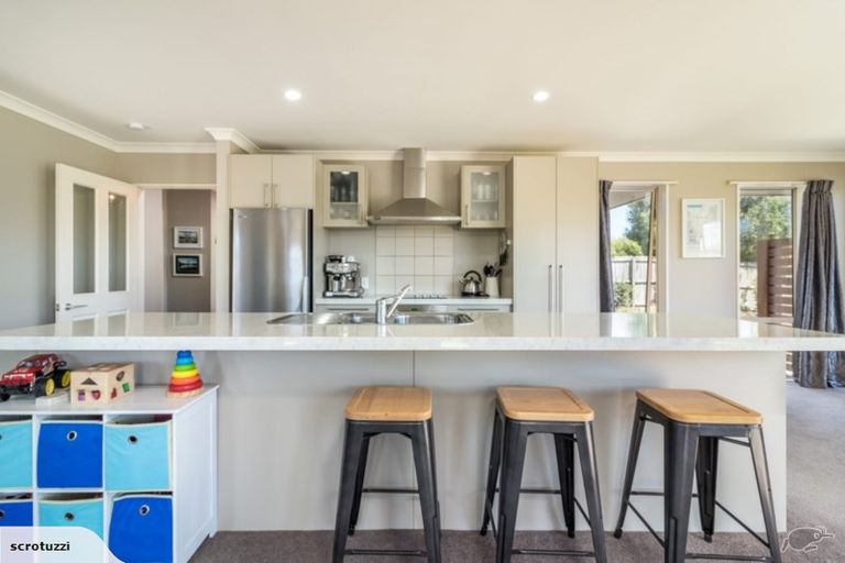 Photo of property in 16 Marlowe Place, Rolleston, 7614