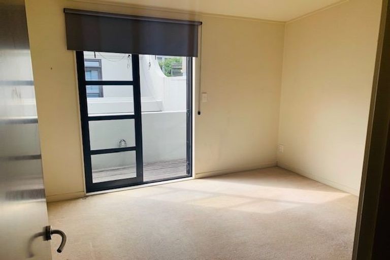 Photo of property in Mendosa Terraces Apartments, 14/9 Ebor Street, Te Aro, Wellington, 6011