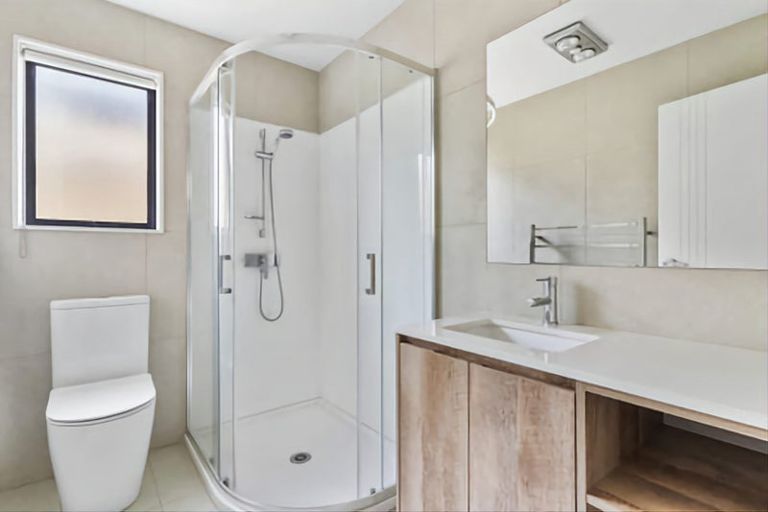 Photo of property in 6b Cronshaw Road, Karaka, Papakura, 2113