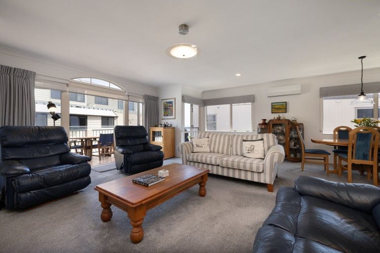 Photo of property in 21b Oceanbeach Road, Mount Maunganui, 3116