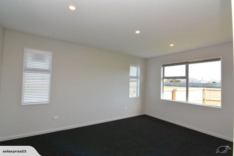 Photo of property in 16 Kingsbridge West, Burwood, Christchurch, 8083