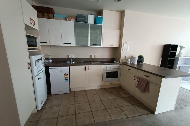 Photo of property in Terrace Tower Apartments, 8b/126 The Terrace, Wellington Central, Wellington, 6011