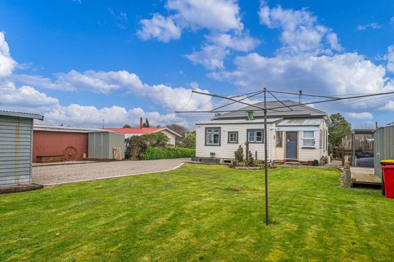 Photo of property in 26 Ross Street, Woodville, 4920