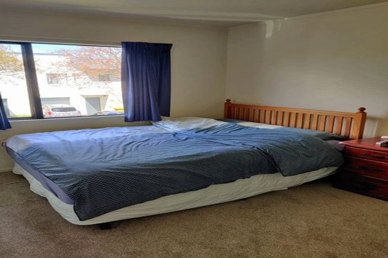 Photo of property in 14 Butia Avenue, Henderson, Auckland, 0612