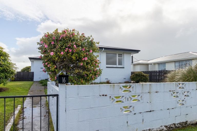 Photo of property in 16 Forfar Crescent, Rockdale, Invercargill, 9812