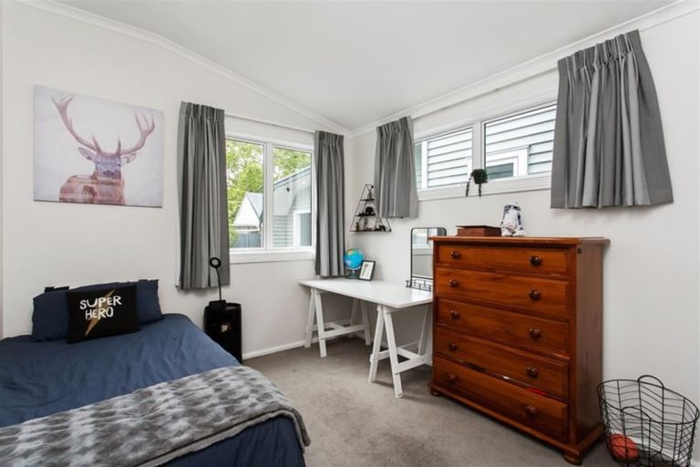 Photo of property in 90 Hawthorne Street, Strowan, Christchurch, 8052