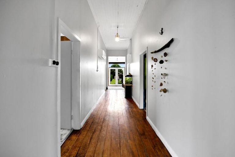 Photo of property in 77 Ngatai Street, Manaia, 4612