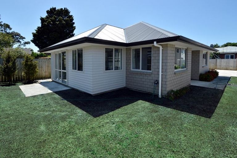Photo of property in 169a Gray Avenue, Papatoetoe, Auckland, 2024