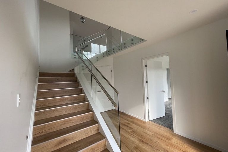 Photo of property in 7 Wallis Lane, Orewa, 0931