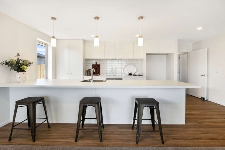 Photo of property in 10 Waituna Street, Pegasus, 7612