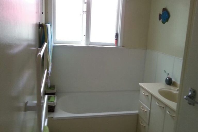 Photo of property in 1/62 Dunedin Street, Redwood, Christchurch, 8051