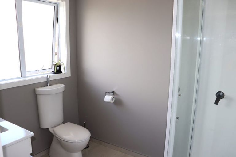 Photo of property in 2 Arthur Street, Holmes Hill, Oamaru, 9401