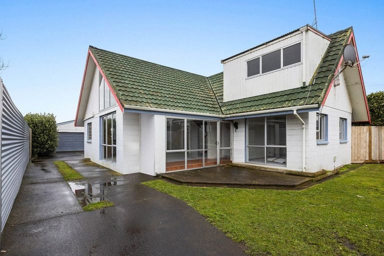 Photo of property in 13 Green Lane, Hawera, 4610