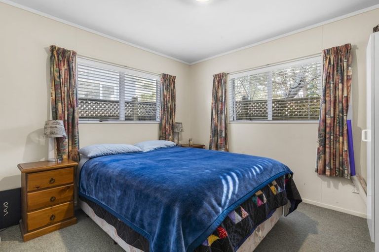 Photo of property in 19 Patons Road, Howick, Auckland, 2014