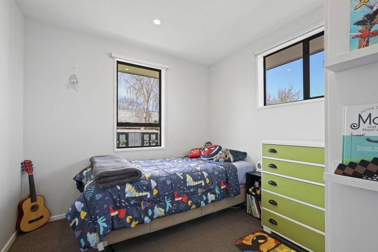 Photo of property in 1/202 Grimseys Road, Redwood, Christchurch, 8051