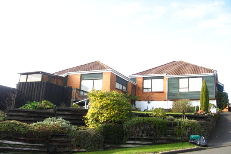 Photo of property in 2/13 Bengal Drive, Cashmere, Christchurch, 8022