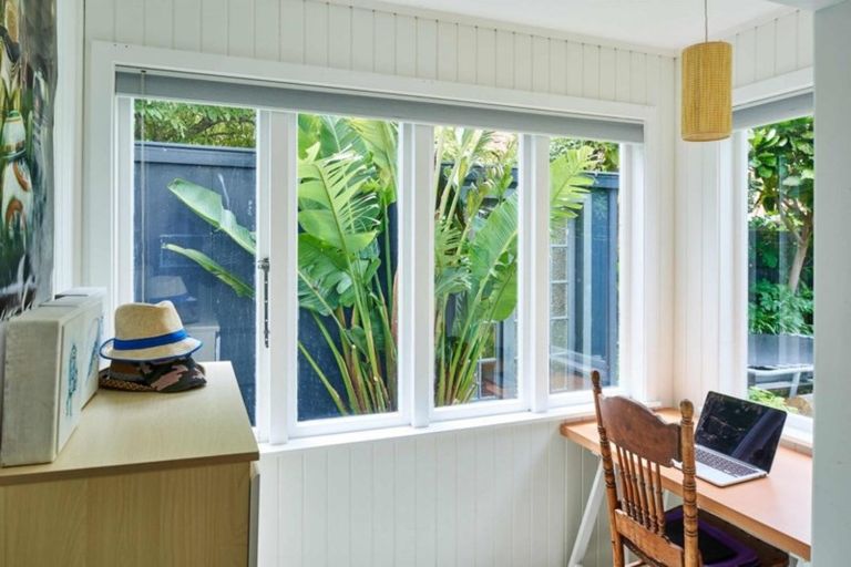 Photo of property in 59 Marine Parade, Eastbourne, Lower Hutt, 5013