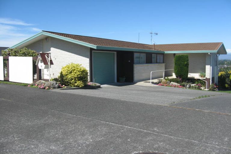 Photo of property in 13 Ranui Place, Feilding, 4702