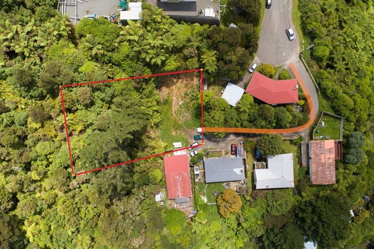 Photo of property in 11 Gribble Grove, Stokes Valley, Lower Hutt, 5019