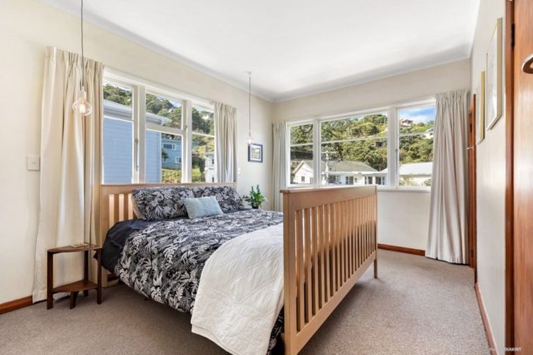 Photo of property in 51 Jackson Street, Island Bay, Wellington, 6023