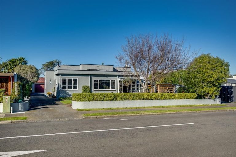 Photo of property in 4 Higgins Street, Marewa, Napier, 4110