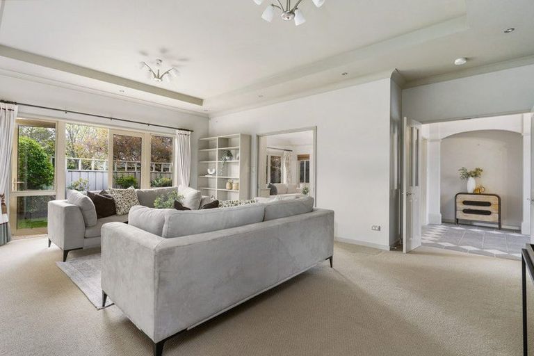 Photo of property in 12 Windsor Court, Rangiora, 7400