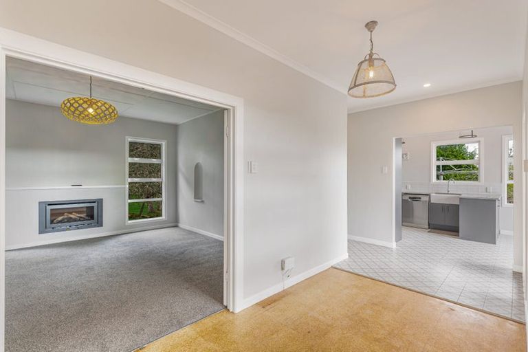 Photo of property in 11 Durey Road, Dairy Flat, Albany, 0792