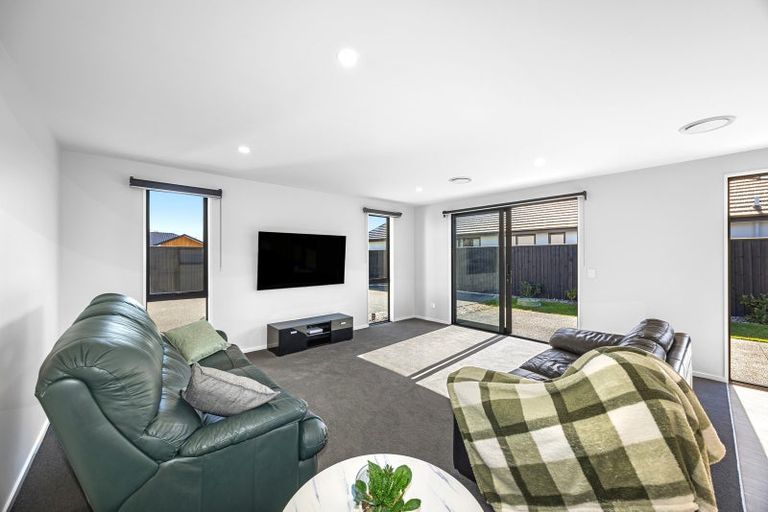 Photo of property in 9 Summerleas Lane, Halswell, Christchurch, 8025