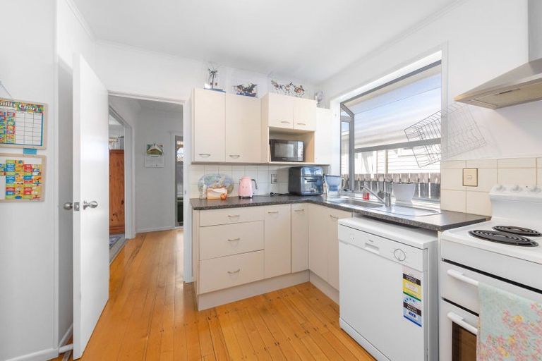 Photo of property in 5 Challinor Street, Pakuranga, Auckland, 2010