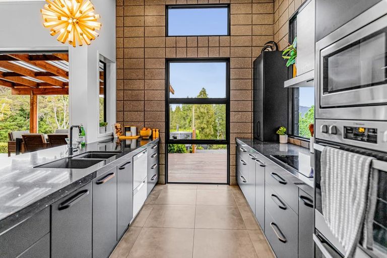 Photo of property in 28 Erskine Road, Maunu, Whangarei, 0110