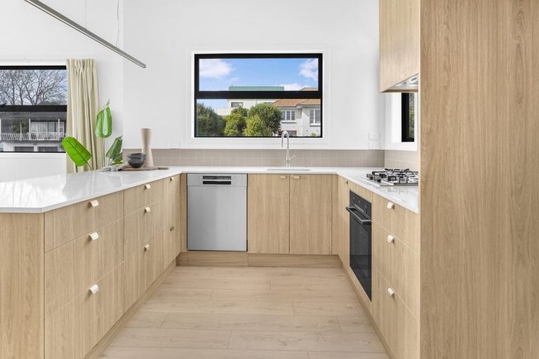 Photo of property in 4/7 Tarbett Road, Hillcrest, Hamilton, 3216